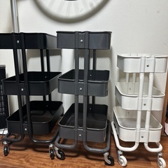 スチールラック3つ