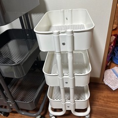 スチールラック3つの画像