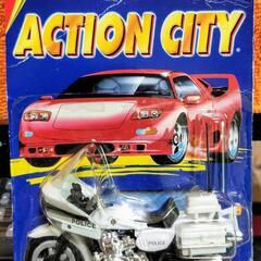 アクションシティ 白バイ ミニカー