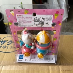 キティちゃんのアイスクリーム屋さんの画像