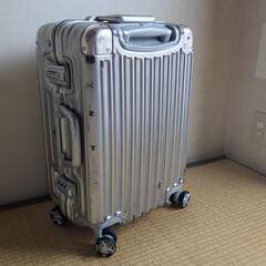 スーツケース　機内持ち込みサイズの画像