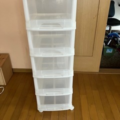 プラ引き出し5段　キャスター付き