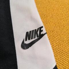 ナイキ　ジャージの画像