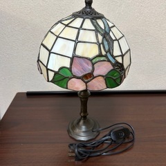 ステンドグラスランプ