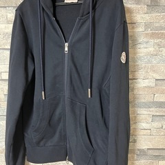 モンクレールパーカー