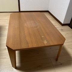 無料 折りたたみ式テーブルの画像