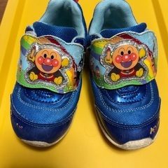②子供用　靴　スニーカー　アンパンマン　15cm くらい？