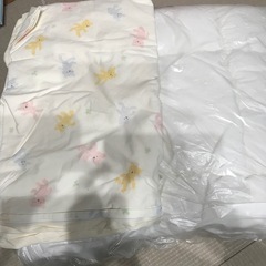 赤ちゃん用固布団、掛け布団の画像