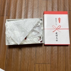 お食い初め食器とメッセージボードの画像