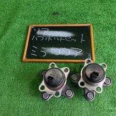 リアハブボルト左右セット