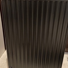 機内持ち込みキャリーケース（黒）の画像