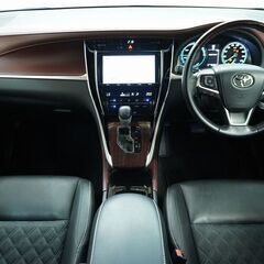 ラグジュアリーなSUV！大人気の車です！　トヨタ ハリアー　ハイ...