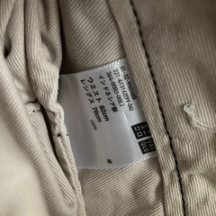 UNIQLO メンズ　ズボンの画像
