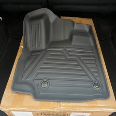 ホンダフリードGB5.6.7.8用ラバーマット新品