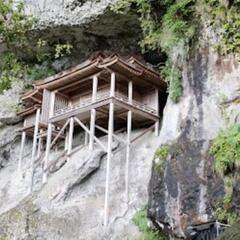 投げ入れ堂！🙏行きたいです。。