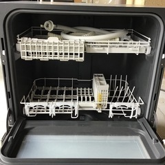 Panasonic   食器洗い乾燥機　2022年製　据え置き・卓上型　50L   食器点数40点　5人分　中古品　※箸立てツメ折れ有の画像