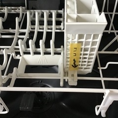 Panasonic   食器洗い乾燥機　2022年製　据え置き・卓上型　50L   食器点数40点　5人分　中古品　※箸立てツメ折れ有の画像