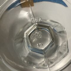 ガラス製 フラワー型デザートグラス２個増やし５個にし値下げ！！（裏にＵＳＡ，⚓マーク，数字刻印有り）の画像