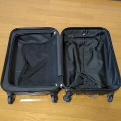 スーツケース　黒の画像
