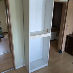収納棚1