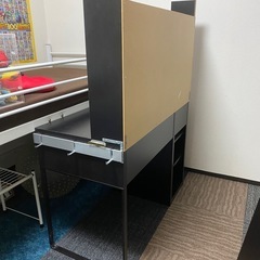 【松戸市手渡し】IKEA ミッケデスクと追加シェルフユニット　２点セットの画像