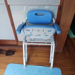 介護用チェアー、マット付きの画像