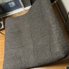 ハイバックリクライニング２人掛けソファ。座椅子型で折り畳み可能。直接引き取りの画像