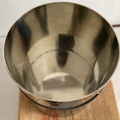 特選匠の技茶道具　菖蒲模様青銅製茶筒（高岡銅器　箱つき）の画像