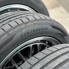 ハイエースタイヤホイール225/50R18 7.0j+38 ６穴　ハイエース　キャラバンの画像