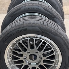 ハイエースタイヤホイール225/50R18 7.0j+38 ６穴　ハイエース　キャラバンの画像