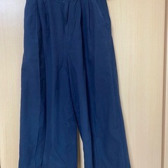 ブランド服3点セット　レディース服　ボトムスの画像