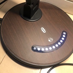卓上LEDライト　調光機能付きの画像