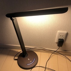 卓上LEDライト　調光機能付きの画像
