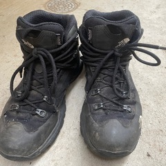 ノースフェイス　山靴の画像