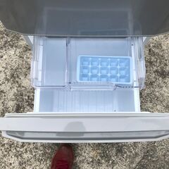 ２０１６年製　三菱電機 冷蔵庫 （146L 右開き） 2ドア MR-P15Zの画像