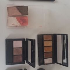 写真に写っているコスメを全てお譲りします！