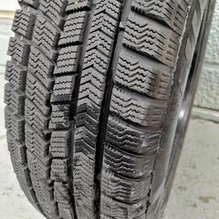 スタッドレスタイヤアルミホイール付き4本セット195/65R15の画像