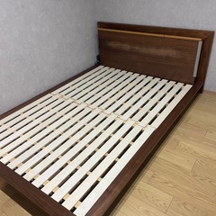 ダブルベッドフレーム　