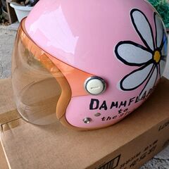 ダムトラックス　ジェットヘル　ピンク