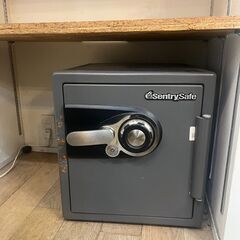 【大幅値下げ】金庫　SentrySafe-JSW3427