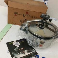 0524-272 フランス製セブ圧力鍋4.5ﾘｯﾄﾙ※未使用