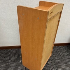 可愛い収納本棚ブックシェルフの画像