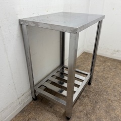 ステンレス　業務用　作業台　厨房　飲食店　W６００ｘD4５０ｘH８００ｍｍの画像