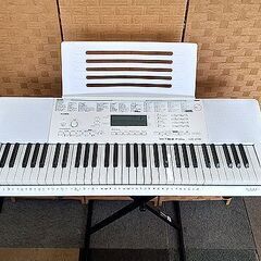 美品!!【カシオ 電子キーボード LK-218 61鍵盤】光ナビゲーション マイク＆スタンド付き CASIO 札幌 北20条店の画像