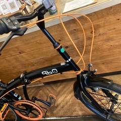 【前後タイヤ・後輪チューブ新品！】6段変速　20インチ折りたたみ自転車　ブラックの画像