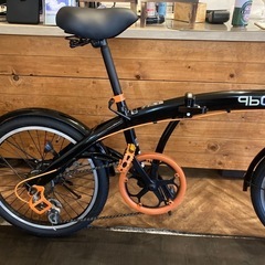 【前後タイヤ・後輪チューブ新品！】6段変速　20インチ折りたたみ自転車　ブラックの画像