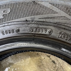 DUNLOP WINTER MAXX R13 スタッドレスまだまだ溝あり！