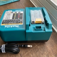 マキタ充電器の画像