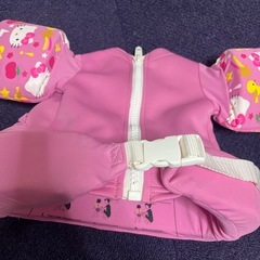 ハローキティー　フローティングベストの画像