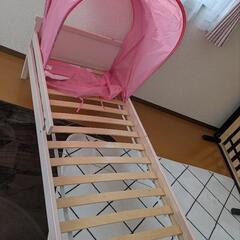 【イケアの子ども用ベッド（ピンクテント付き）】